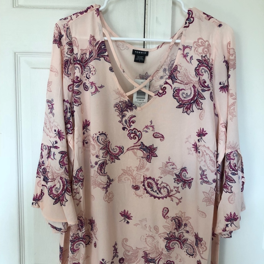 Bell sleeve blouse
